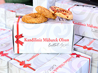 Ataşehir’de Mevlid Kandili’nde simit dağıtıldı