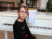 ZEYNEP SU HAYALİNDEKİ PİYANOYA KAVUŞTU