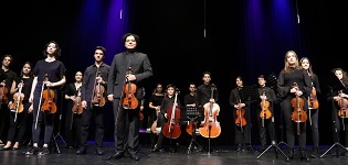 YENİ YILIN İLK KONSERİ  ATAŞEHİR BELEDİYESİ GENÇLİK SENFONİ ORKESTRASI’NDAN