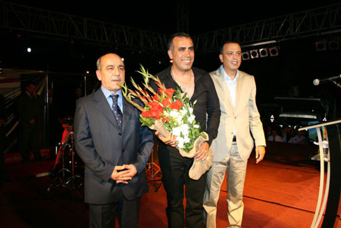 Haluk Levent Coşturdu