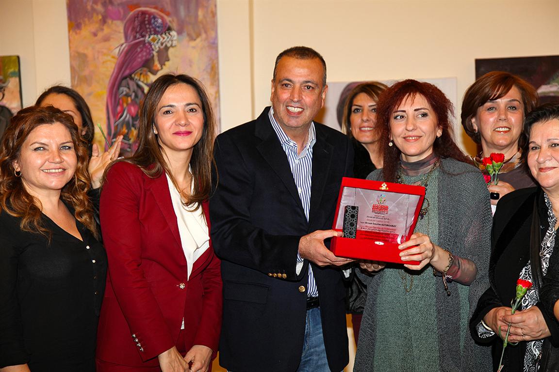 Kadınlar Günü Ataşehir’de Coşkuyla Kutlandı