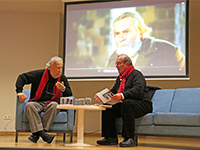 İYİ Kİ DOĞDUN TARIK AKAN