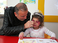 BAŞKAN İLGEZDİ FİDAN KALPLERİN YENİ YILINI KUTLADI
