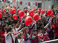 ATAŞEHİR’DE ÇOCUKLAR 23 NİSAN’I  BÜYÜK COŞKUYLA KUTLADILAR