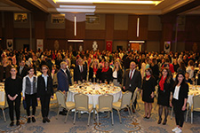 OKUL AİLE BİRLİKLERİ İÇİN ÖZEL GECE DÜZENLEDİ