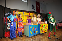 Ataşehirli minikler, tiyatroyu çok sevdi