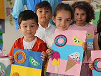 ATAEVLERİNDEKİ MİNİKLERİN KARNE HEYECANI
