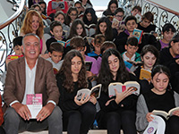 BAŞKAN İLGEZDİ’DEN KİTAP PROJESİNE DESTEK