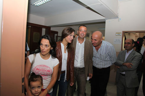 Başkan Battal İlgezdi Oy Kullandı