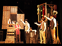 ‘Arturo Ui’Nin Önlenebilir Tırmanışı’  Ataşehirlilerle Buluştu