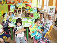 Ataşehirli miniklere karne hediyesi  geri dönüşüm kitapları